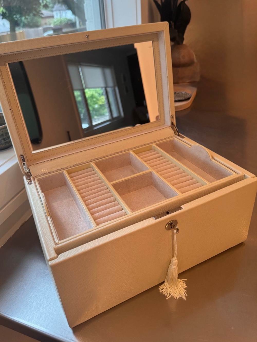 Pottery Barn Leather Jewelry Box with Mirror, Travel Case & Key | Ivory